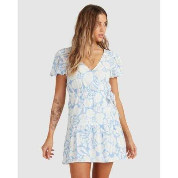 Billabong BNWT Beyond Blue Wrap Dress Womens Size Medium - Picture 12 of 16